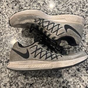 Nike Air Zoom Pegasus 32 Men's Running Shoes - Size 9.5- Grey